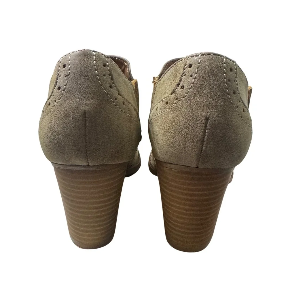 Eurosoft Ankle Boots Womens 8.5M Tan Fair Brogue Wingtip Stacked Heel Booties